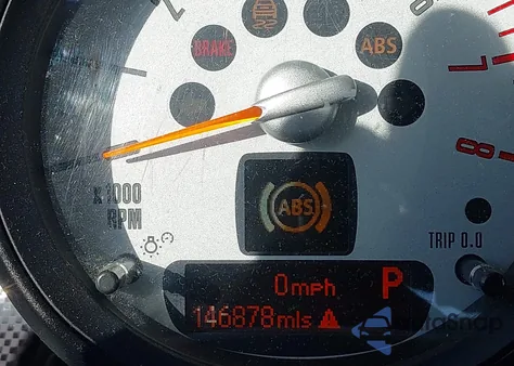 2011 Mini Cooper S из США, поврежденный, VIN WMWSV3C53BTY13088